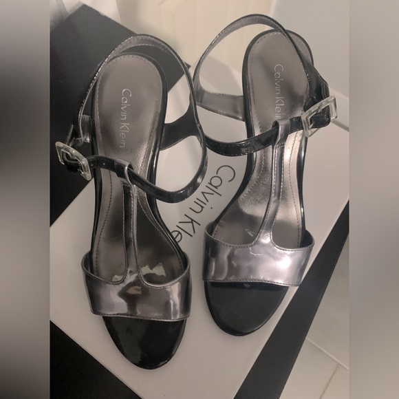 Calvin Klein High Heels Clear sandals - Picture 2 of 4